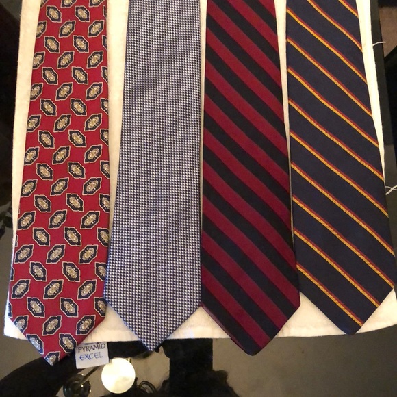 Brooks Brothers Other - 3 BROOKS BROTHERS TIES & 1 MICHEAL KORS TIE